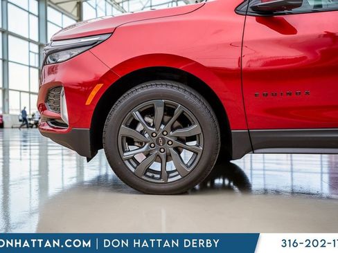 Used 2023 Chevrolet Equinox RS w/ RS Leather Package image 37