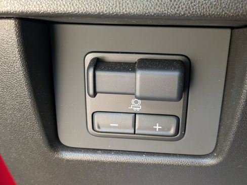 Used 2023 GMC Canyon Denali AWD/4WD image 26