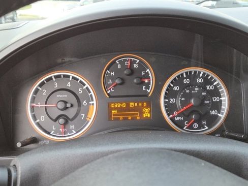 Used 2012 Nissan Titan SV w/ SV Premium Utility Pkg image 5