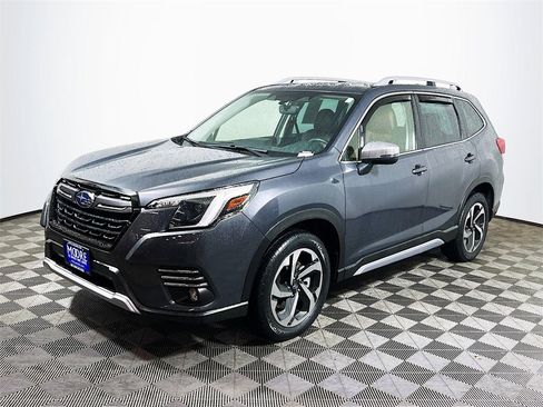 Used 2022 Subaru Forester Touring w/ Popular Package #2 image 4