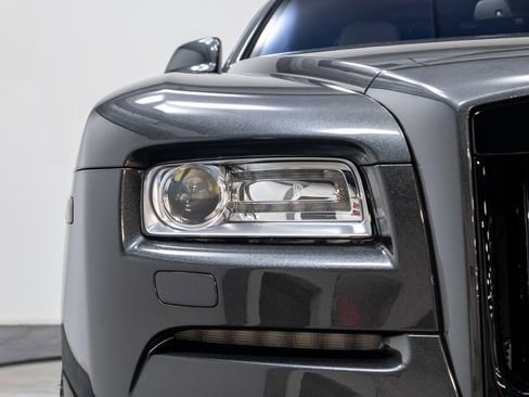 Used 2016 Rolls-Royce Wraith image 42