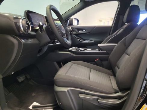 New 2026 Chevrolet Equinox LT w/ Convenience Package II image 4