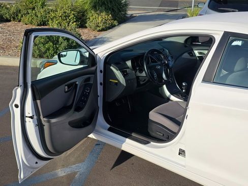 Used 2016 Hyundai Elantra Sport image 41