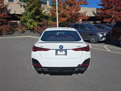 New 2025 BMW i4 xDrive40i image 4