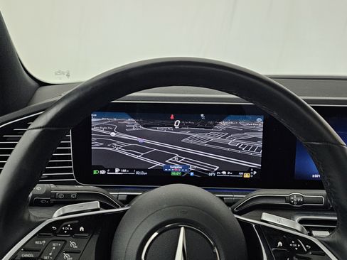 Certified 2025 Mercedes-Benz GLE 450e 4MATIC image 26