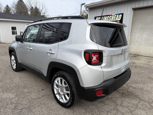 Used 2019 Jeep Renegade Latitude w/ Popular Equipment Group image 7