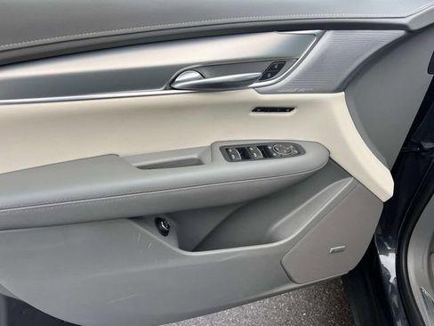 Certified 2023 Cadillac XT5 Premium Luxury AWD/4WD image 15