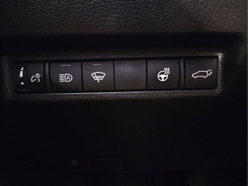 Used 2022 Toyota RAV4 XLE Premium AWD/4WD image 12