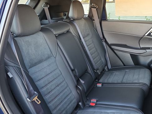 New 2026 Mitsubishi Outlander SE image 29