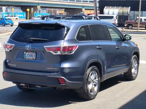 Used 2015 Toyota Highlander Limited Platinum AWD/4WD image 8