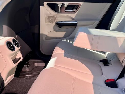 Certified 2026 Mercedes-Benz GLC 300 4MATIC image 20