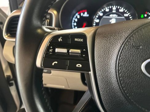 Used 2020 Kia Sorento EX AWD/4WD image 14