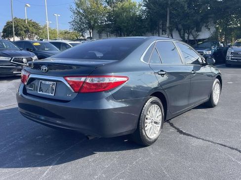 Used 2016 Toyota Camry LE FWD image 7