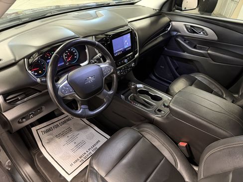 Used 2020 Chevrolet Traverse RS FWD image 4