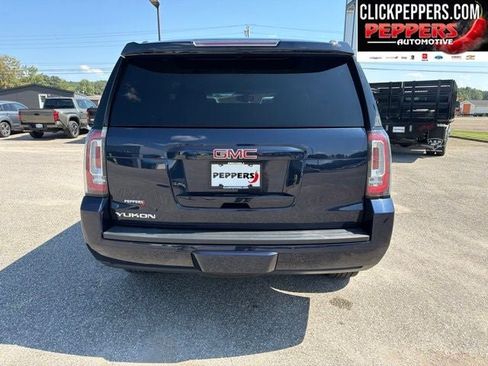 Used 2017 GMC Yukon SLE w/ SLE Value Package AWD/4WD image 4