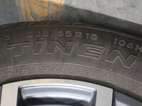 Used 2023 GMC Acadia SLT image 49