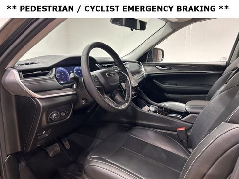 Certified 2023 Jeep Grand Cherokee L Limited w/ Luxury Tech Group II image 11