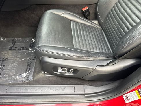 Used 2022 Land Rover Discovery Sport SE AWD/4WD image 25