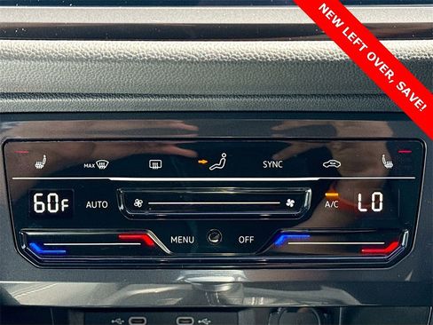 Used 2024 Volkswagen Tiguan SE R-Line image 19