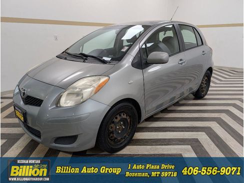 Used 2009 Toyota Yaris 4-Door Hatchback image 1