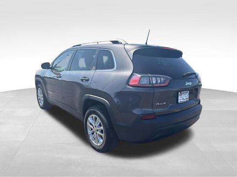 Used 2019 Jeep Cherokee Latitude Plus w/ Cold Weather Group AWD/4WD image 5