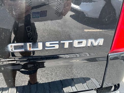 Used 2023 Chevrolet Silverado 1500 Custom image 10