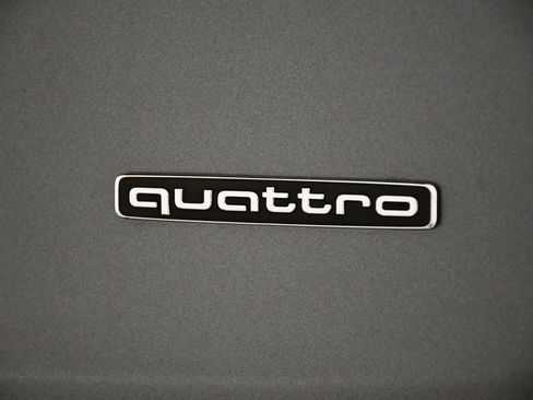 Certified 2023 Audi Q5 2.0T Premium w/ Convenience Package image 10