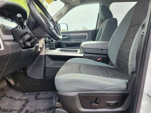 Used 2017 RAM 1500 Big Horn AWD/4WD image 18