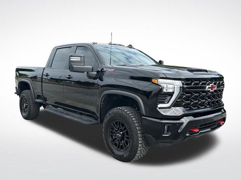 Used 2026 Chevrolet Silverado 2500 ZR2 AWD/4WD image 9