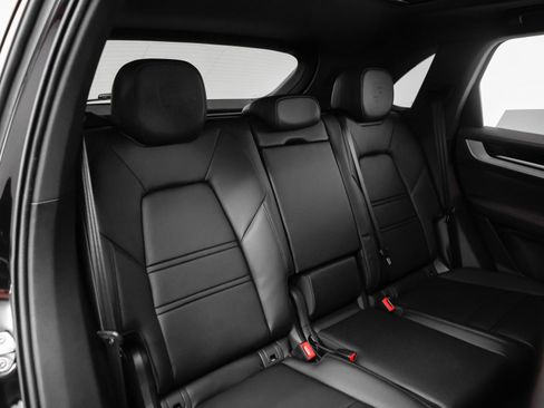 Certified 2026 Porsche Cayenne S AWD/4WD image 23