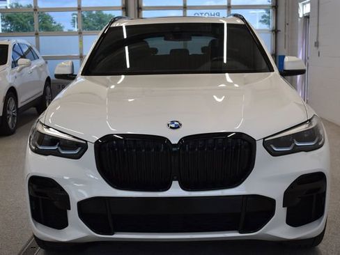 Used 2023 BMW X5 xDrive40i w/ M Sport Package AWD/4WD image 3