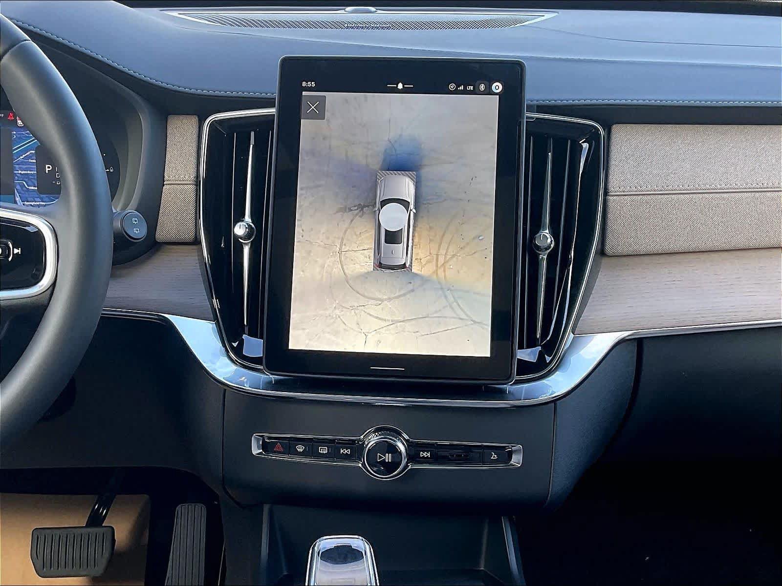 New 2027 Volvo XC90 T8 Plus AWD/4WD image 9