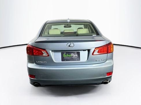 Used 2010 Lexus IS 250 w/ Preferred Accessory Package RWD image 7