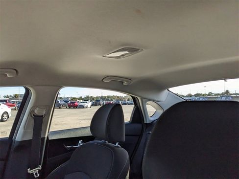 Used 2019 Kia Forte S image 22