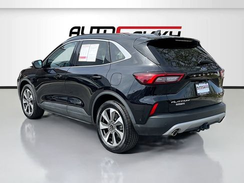 Used 2024 Ford Escape Platinum w/ Premium Technology Package image 5