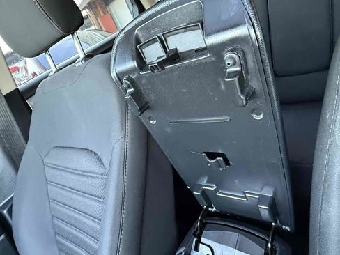 Used 2018 Ford Fusion SE w/ Fusion SE Technology Package FWD image 95