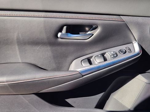 Used 2022 Nissan Sentra SR image 23