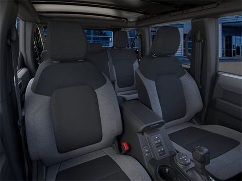 New 2025 Ford Bronco 4-Door image 10