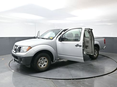 Used 2017 Nissan Frontier S RWD image 53