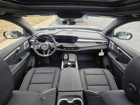 New 2026 Buick Enclave Avenir w/ Super Cruise Package image 15