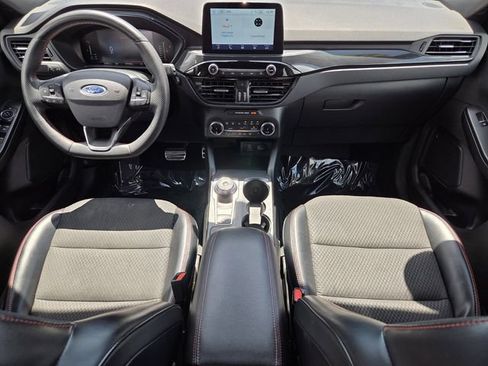 Used 2023 Ford Escape ST-Line AWD/4WD image 17