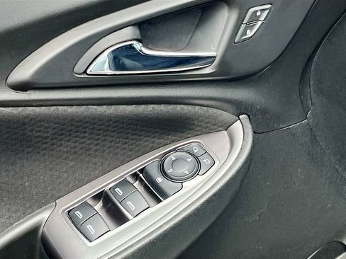 Used 2020 Chevrolet Malibu LS FWD image 17