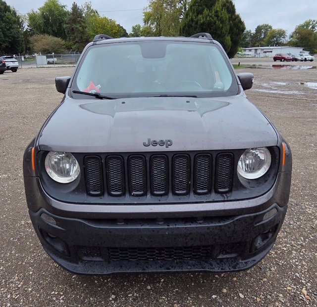 Used 2016 Jeep Renegade Latitude AWD/4WD image 7