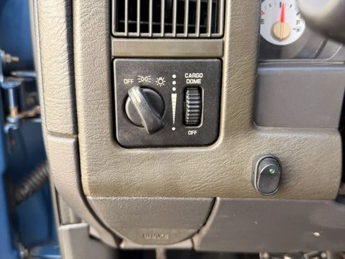 Used 2004 Dodge Ram 1500 Truck ST w/ Trailer Tow Group image 14