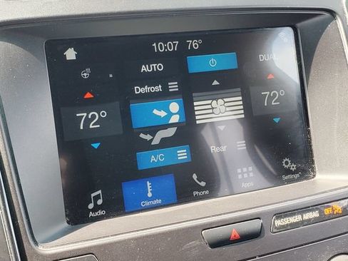 Used 2018 Ford Explorer XLT w/ Equipment Group 202A FWD image 18