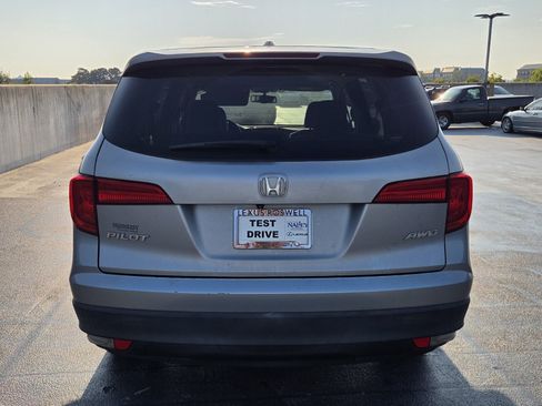 Used 2016 Honda Pilot EX-L image 4
