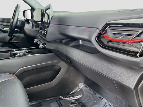 Used 2024 Chevrolet Silverado EV RST AWD/4WD image 32
