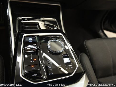 Used 2023 BMW 740i RWD image 37