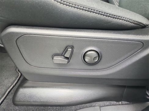 New 2026 RAM 1500 4x4 Crew Cab image 20