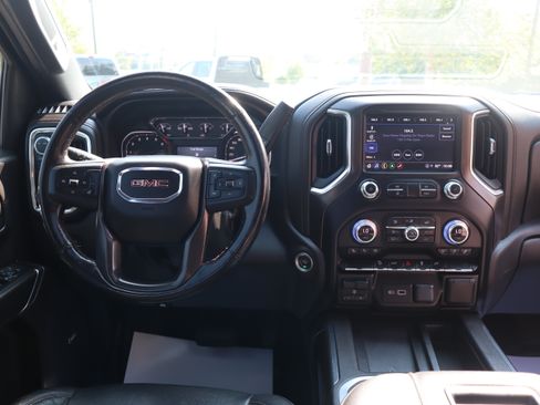 Used 2022 GMC Sierra 1500 AT4 w/ AT4 Preferred Package AWD/4WD image 12